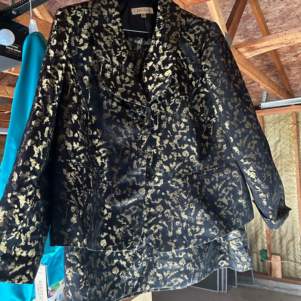 Kasper Black and Gold Blazer